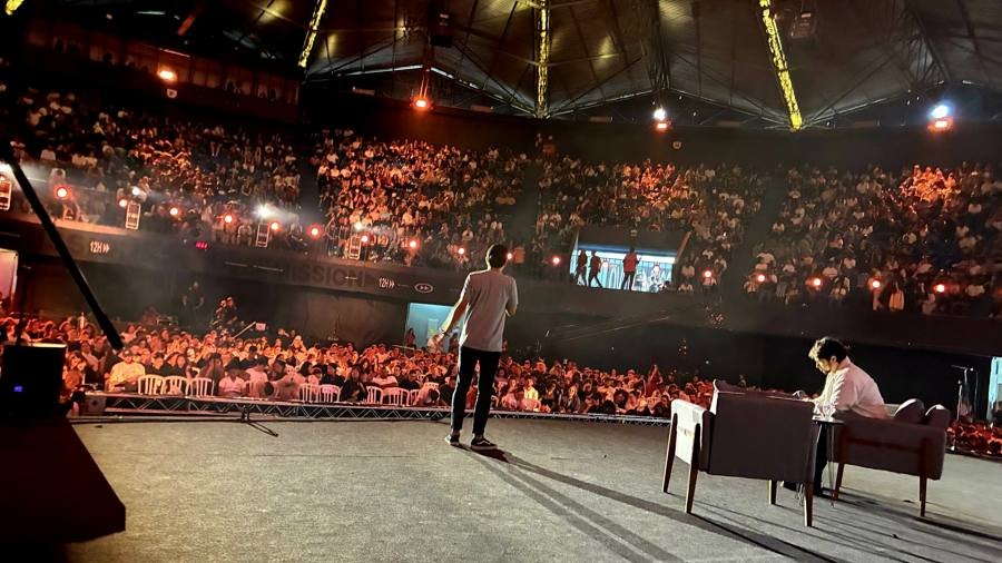 Palestra na arena lotada do Overmission 2026